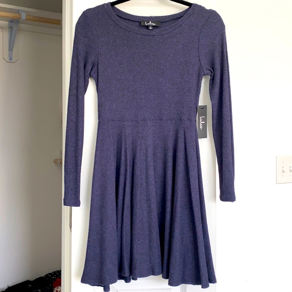 Navy ribbed long sleeved swing dress